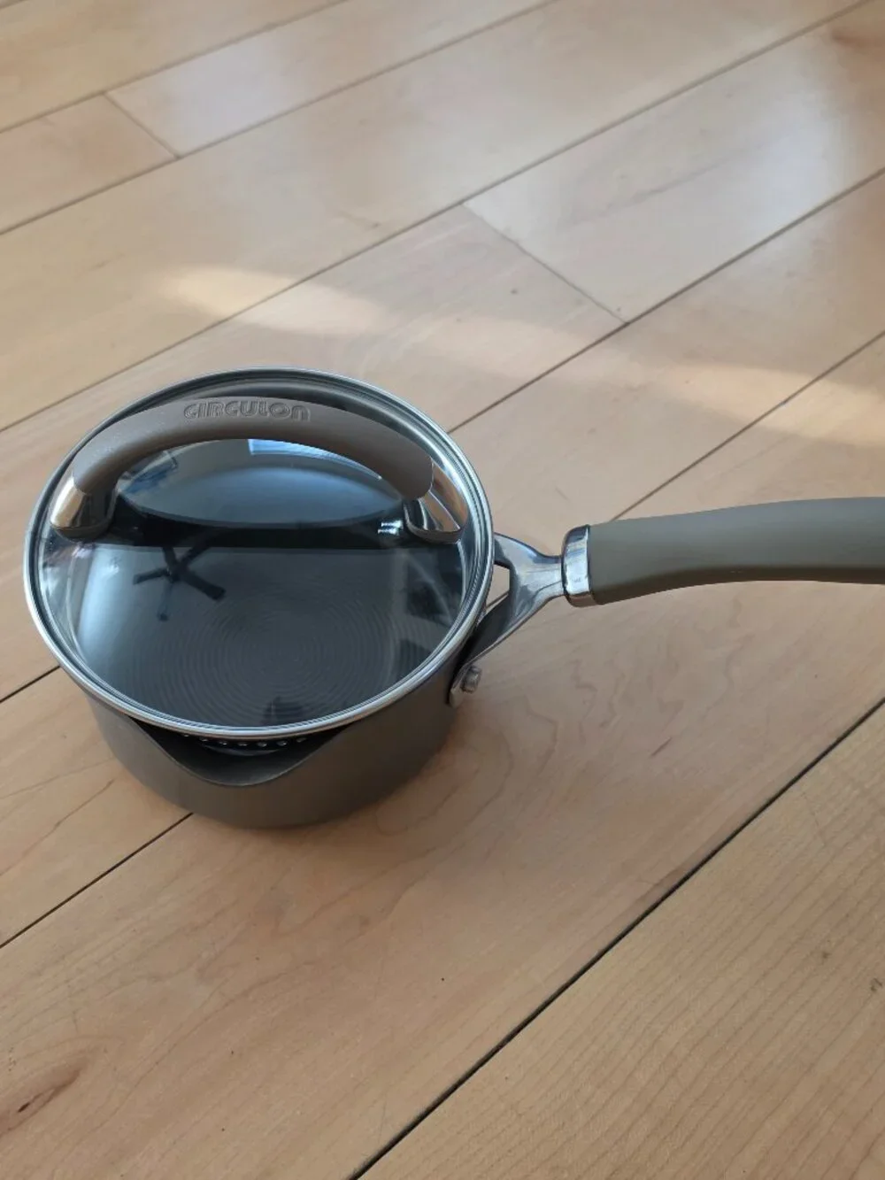 Circulon Premier Professional 1QT/0.9L Saucepan + Dual Strain Lid Hard Anodized